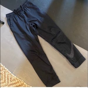 Nike dri fit Athletic boys joggers size extra large!